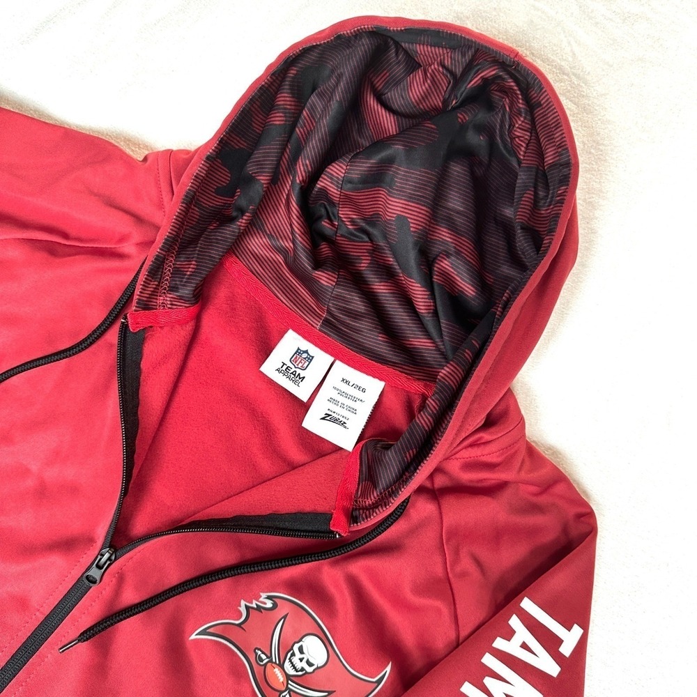 NEW Tampa Bay Buccaneers NFL Hoodie Bucs Zip Fleece Jacket Game Day NWT 2XL XXL - Picture 2 of 9